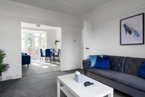 3 Bedroom Hendon House by 360Stays